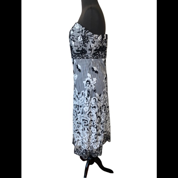 NWOT Sam Edelman dress size 8.  Sheer bottom - Picture 4 of 5